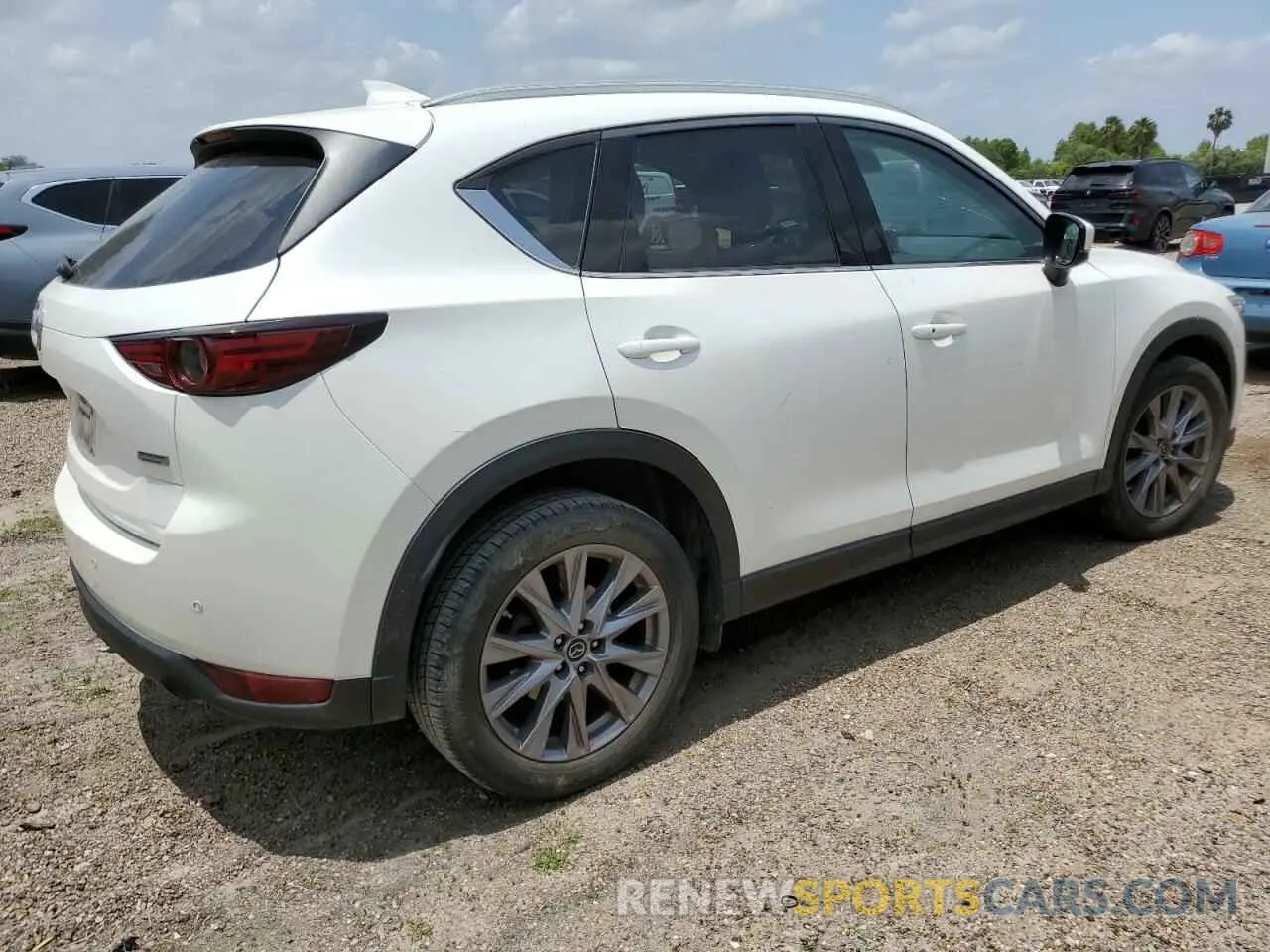 3 Фотография поврежденного автомобиля JM3KFADM1K0672721 MAZDA CX-5 2019