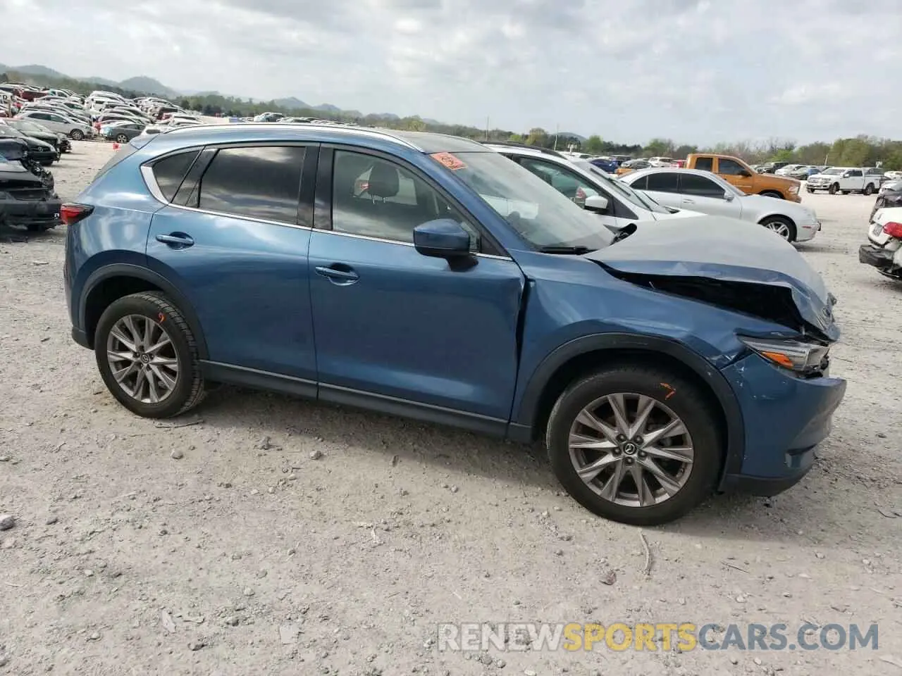 4 Photograph of a damaged car JM3KFADM1K1600329 MAZDA CX-5 2019