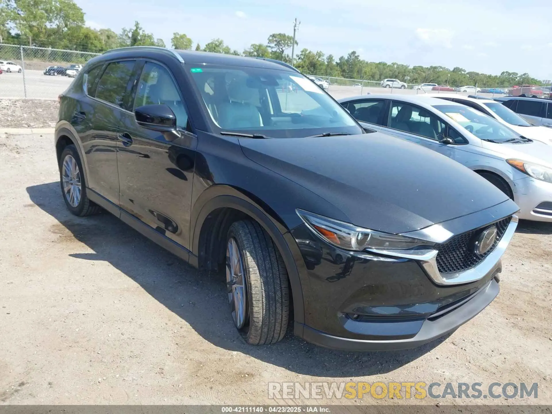 1 Фотография поврежденного автомобиля JM3KFADM2K0694677 MAZDA CX-5 2019