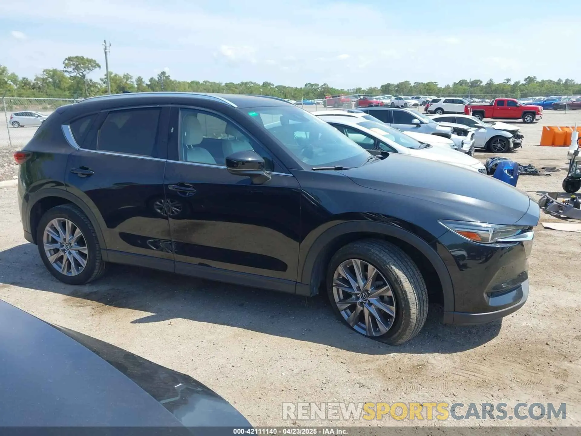 13 Фотография поврежденного автомобиля JM3KFADM2K0694677 MAZDA CX-5 2019