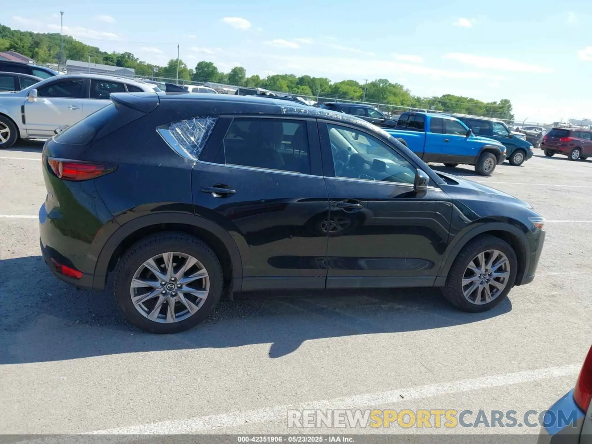 13 Photograph of a damaged car JM3KFADM2K1549794 MAZDA CX-5 2019