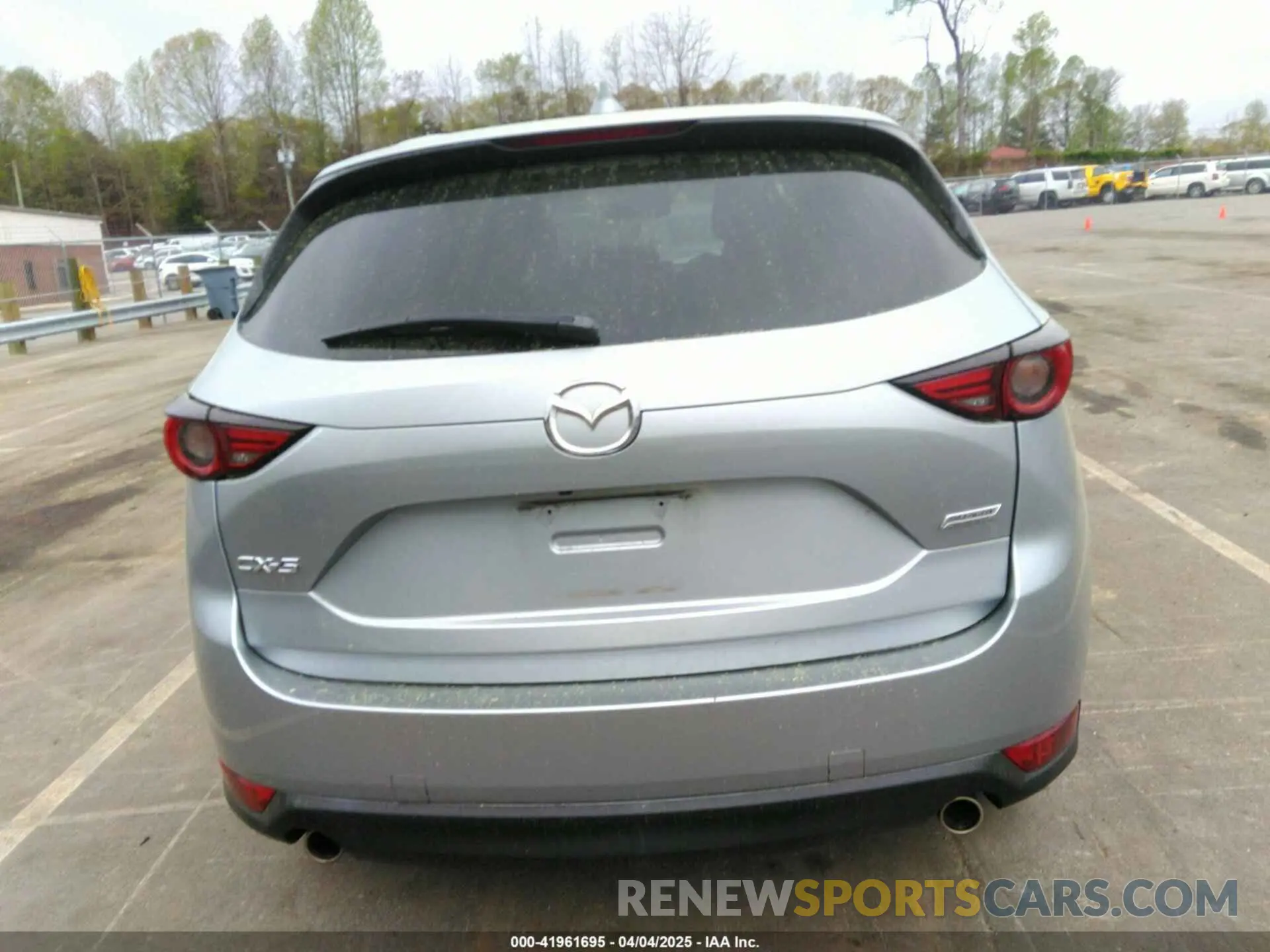 17 Photograph of a damaged car JM3KFADM2K1631928 MAZDA CX-5 2019