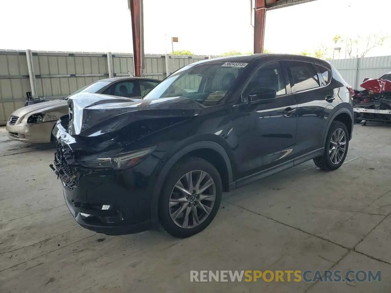 1 Фотография поврежденного автомобиля JM3KFADM4K1555256 MAZDA CX-5 2019