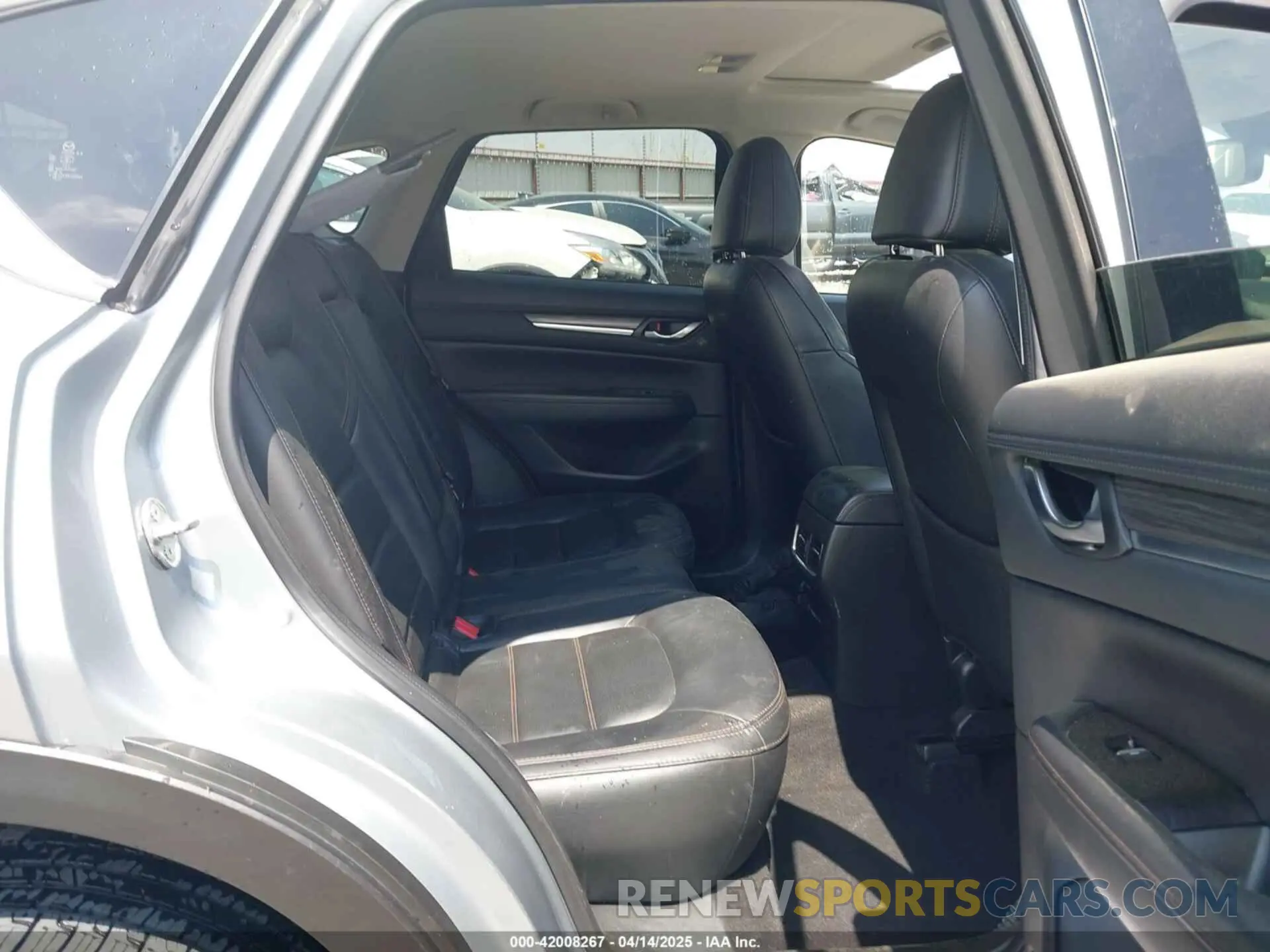 8 Фотография поврежденного автомобиля JM3KFADM7K0611471 MAZDA CX-5 2019