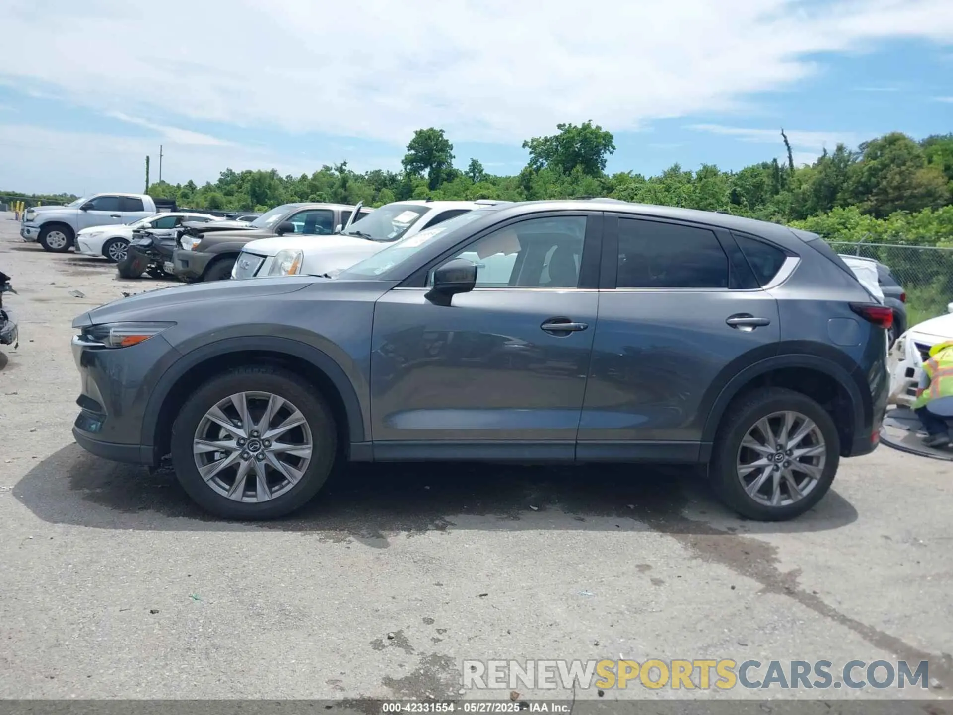 14 Photograph of a damaged car JM3KFADM7K1507864 MAZDA CX-5 2019