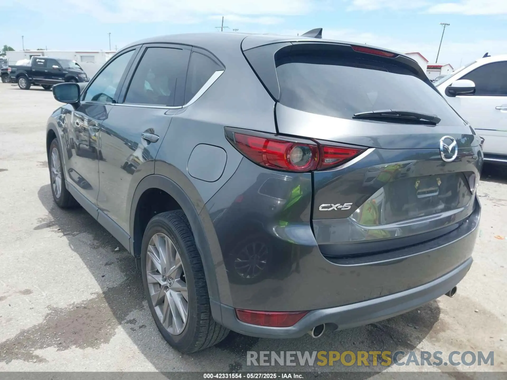 3 Photograph of a damaged car JM3KFADM7K1507864 MAZDA CX-5 2019