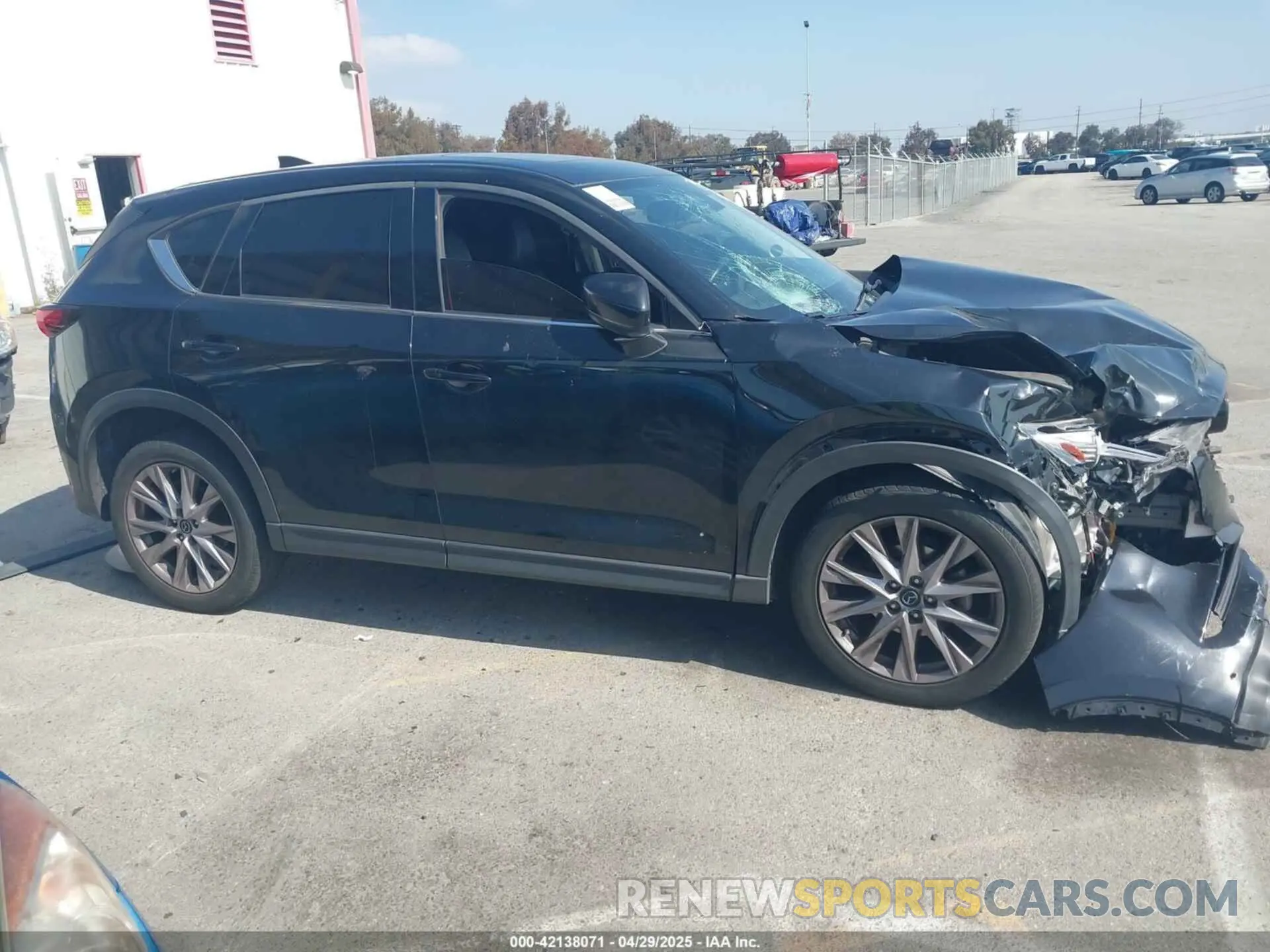 12 Фотография поврежденного автомобиля JM3KFADMXK1547727 MAZDA CX-5 2019