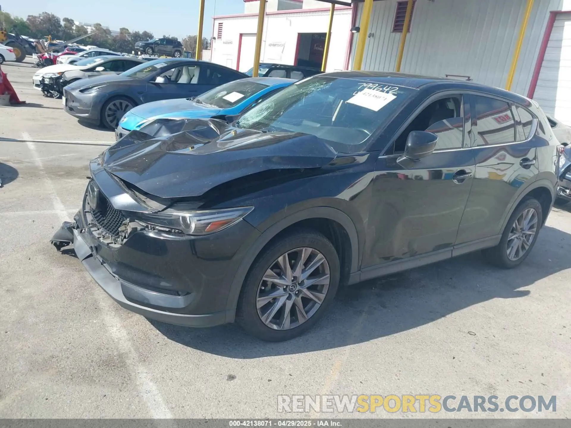 2 Фотография поврежденного автомобиля JM3KFADMXK1547727 MAZDA CX-5 2019