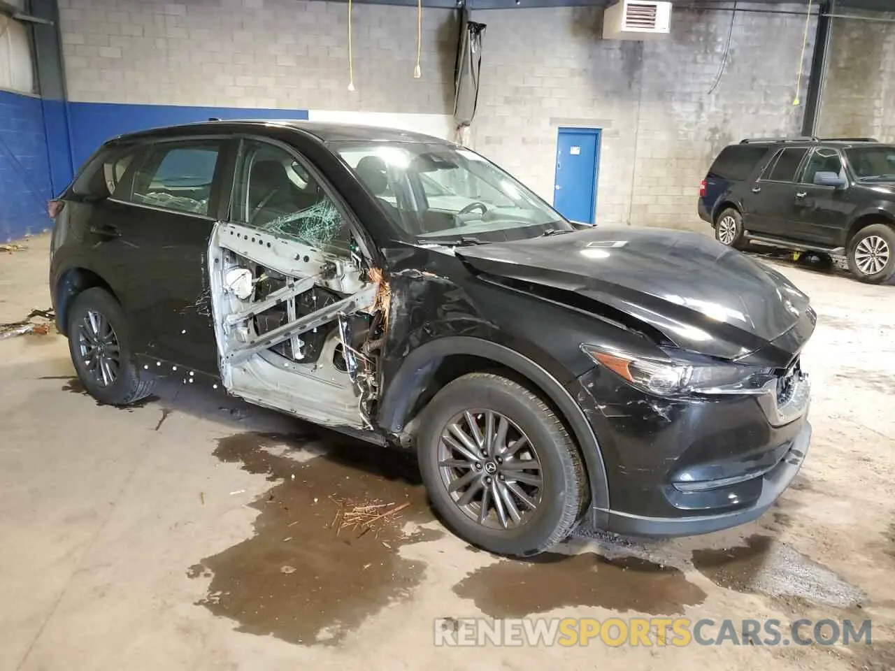 4 Photograph of a damaged car JM3KFBBM3K0564674 MAZDA CX-5 2019