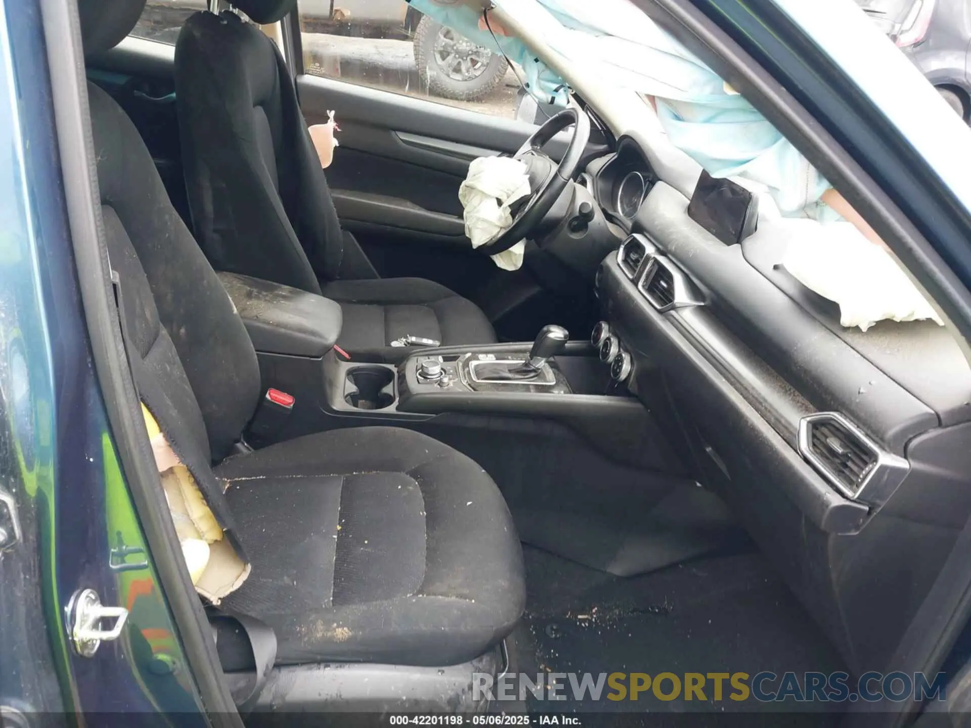 5 Photograph of a damaged car JM3KFBBM4K1614637 MAZDA CX-5 2019