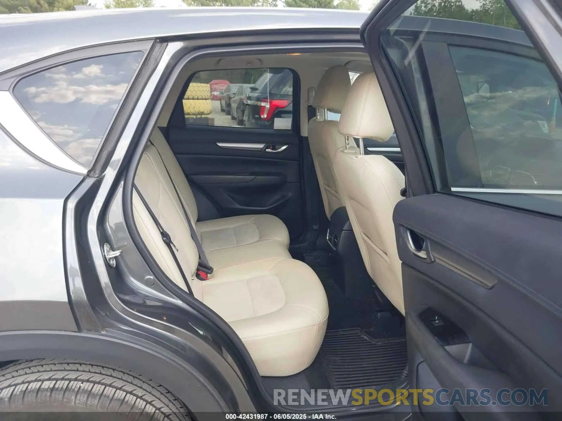 8 Photograph of a damaged car JM3KFBCM9K0650442 MAZDA CX-5 2019