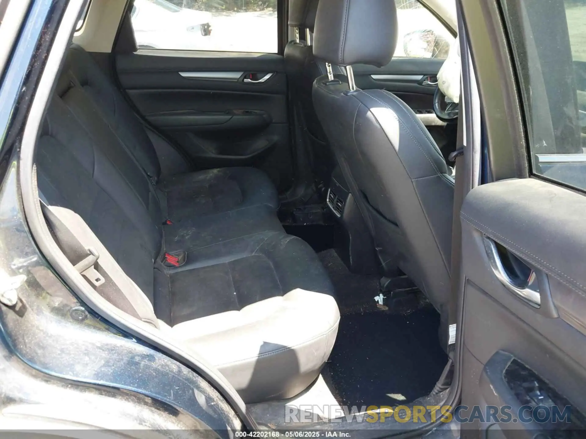 8 Photograph of a damaged car JM3KFBCMXK0526941 MAZDA CX-5 2019