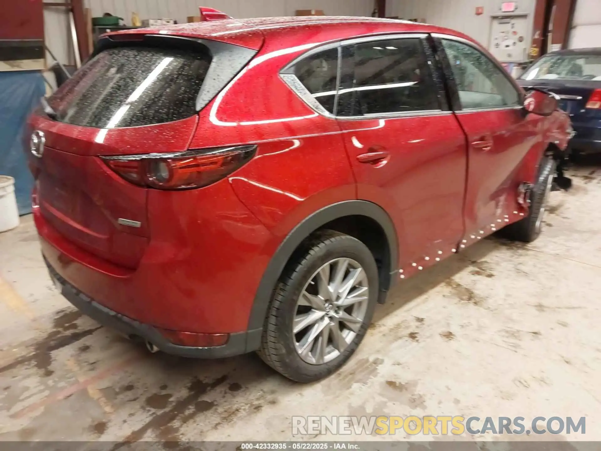 4 Photograph of a damaged car JM3KFBDM0K1586364 MAZDA CX-5 2019