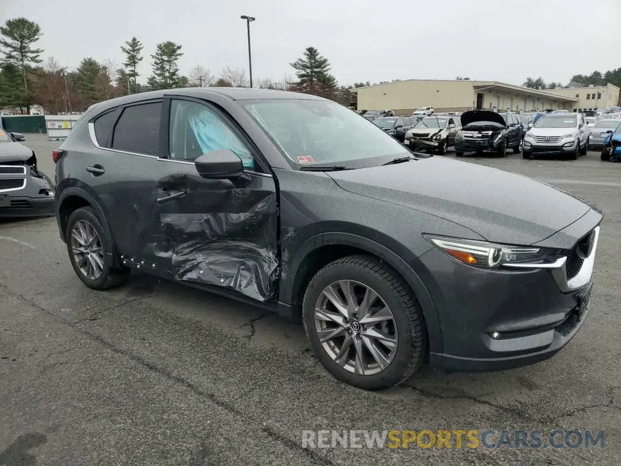 4 Photograph of a damaged car JM3KFBDM2K1658021 MAZDA CX-5 2019