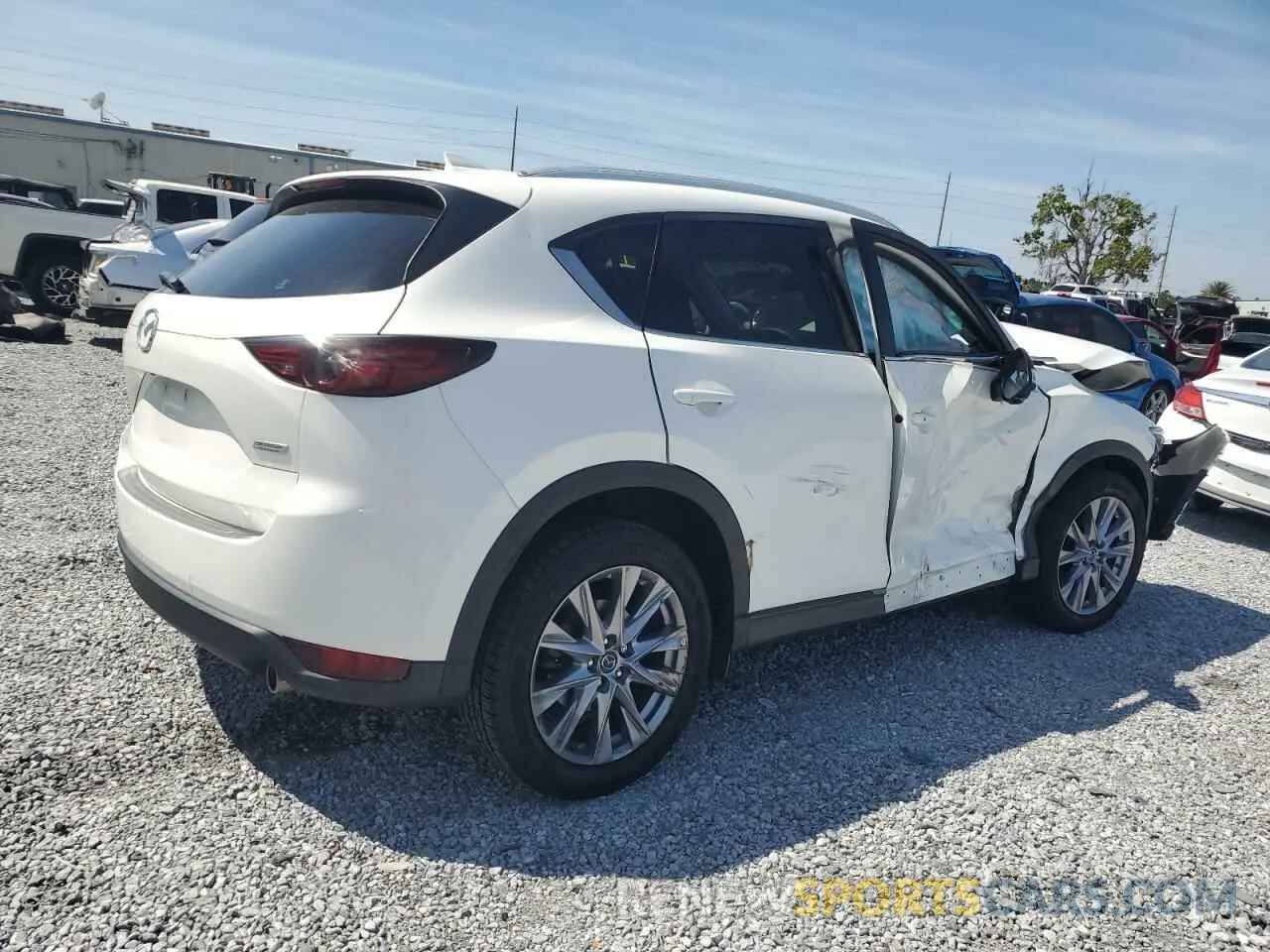 3 Фотография поврежденного автомобиля JM3KFBDM5K0648427 MAZDA CX-5 2019
