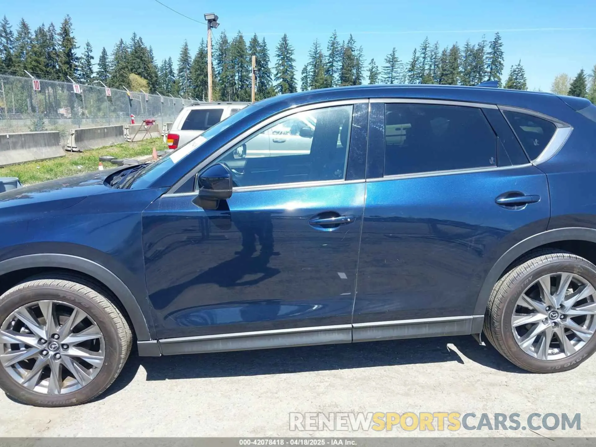 14 Фотография поврежденного автомобиля JM3KFBEY7K0589236 MAZDA CX-5 2019