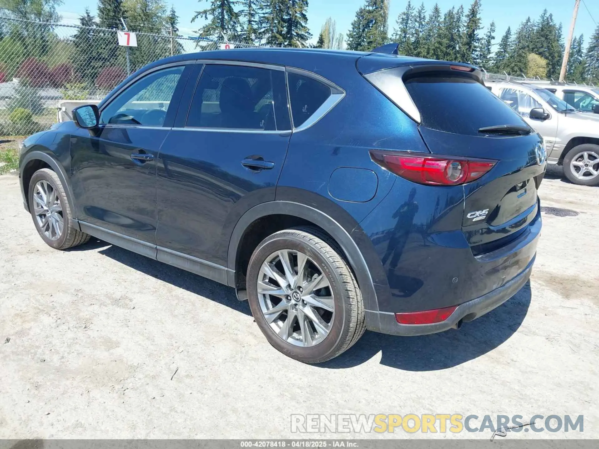 3 Фотография поврежденного автомобиля JM3KFBEY7K0589236 MAZDA CX-5 2019