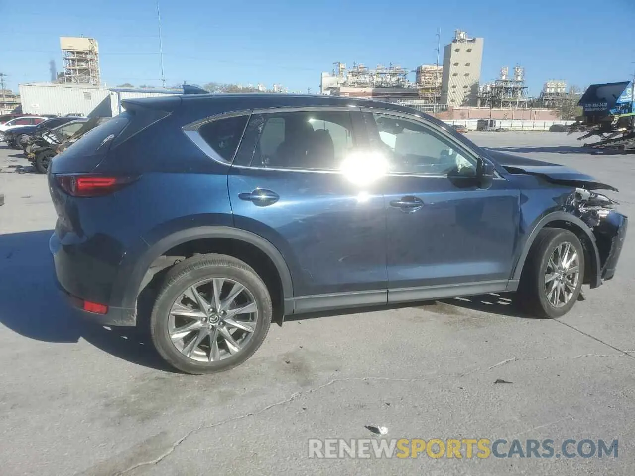 3 Фотография поврежденного автомобиля JM3KFBEY9K0644365 MAZDA CX-5 2019