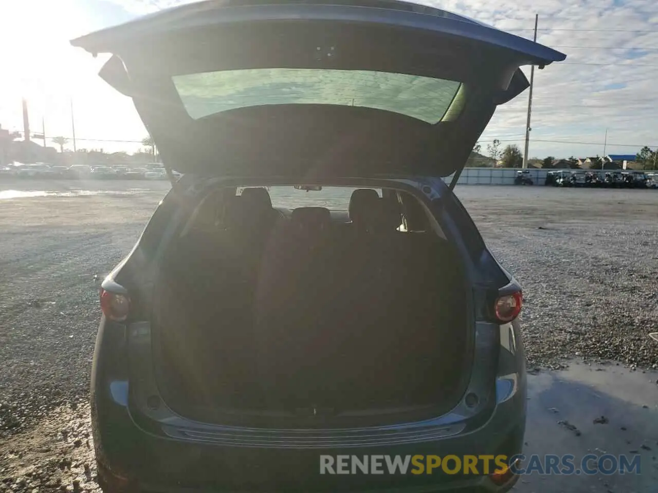 6 Photograph of a damaged car JM3KFABM9L0797650 MAZDA CX-5 2020