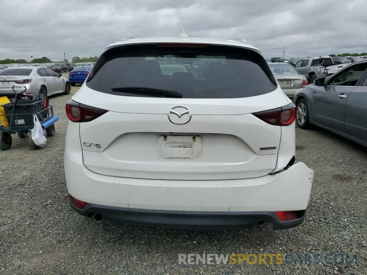6 Photograph of a damaged car JM3KFACM0L0857278 MAZDA CX-5 2020