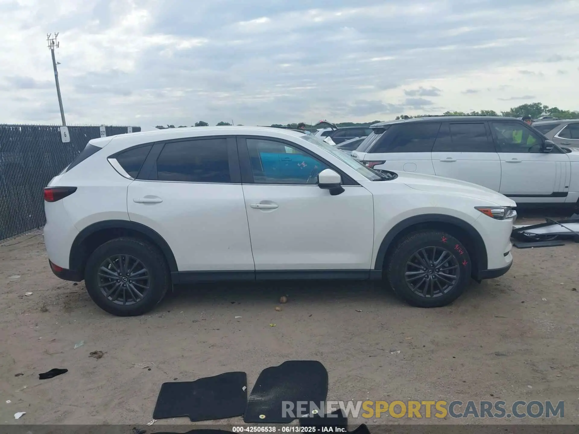 13 Photograph of a damaged car JM3KFACM1L0783417 MAZDA CX-5 2020