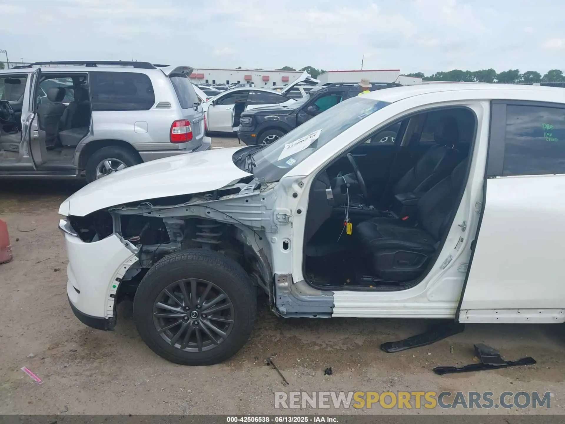 6 Photograph of a damaged car JM3KFACM1L0783417 MAZDA CX-5 2020