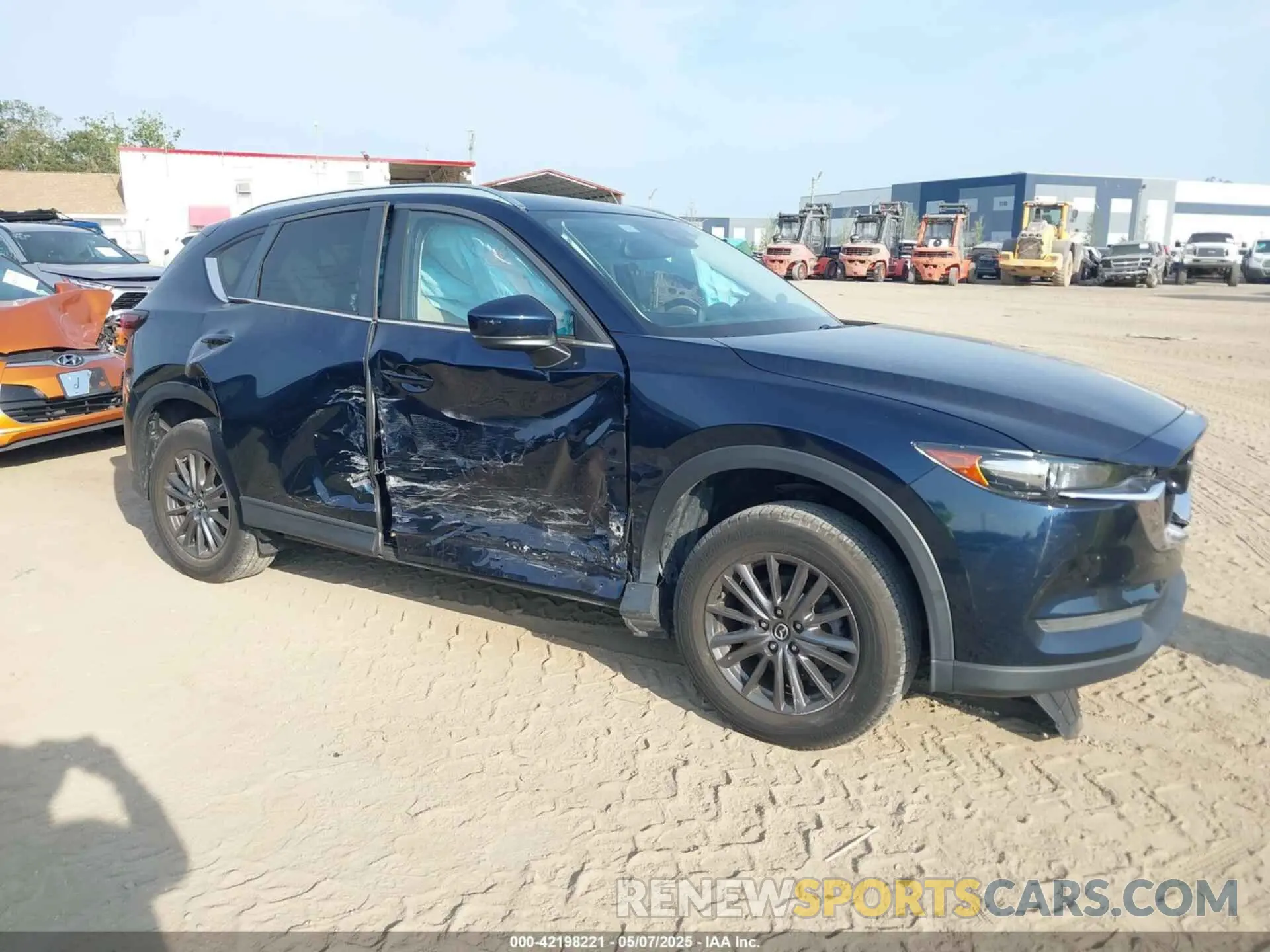 1 Фотография поврежденного автомобиля JM3KFACM1L0832468 MAZDA CX-5 2020