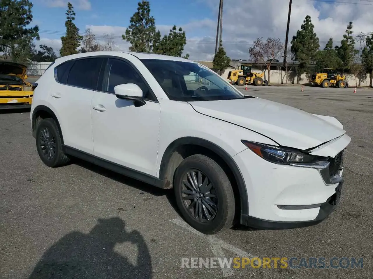 4 Photograph of a damaged car JM3KFACM1L0867172 MAZDA CX-5 2020