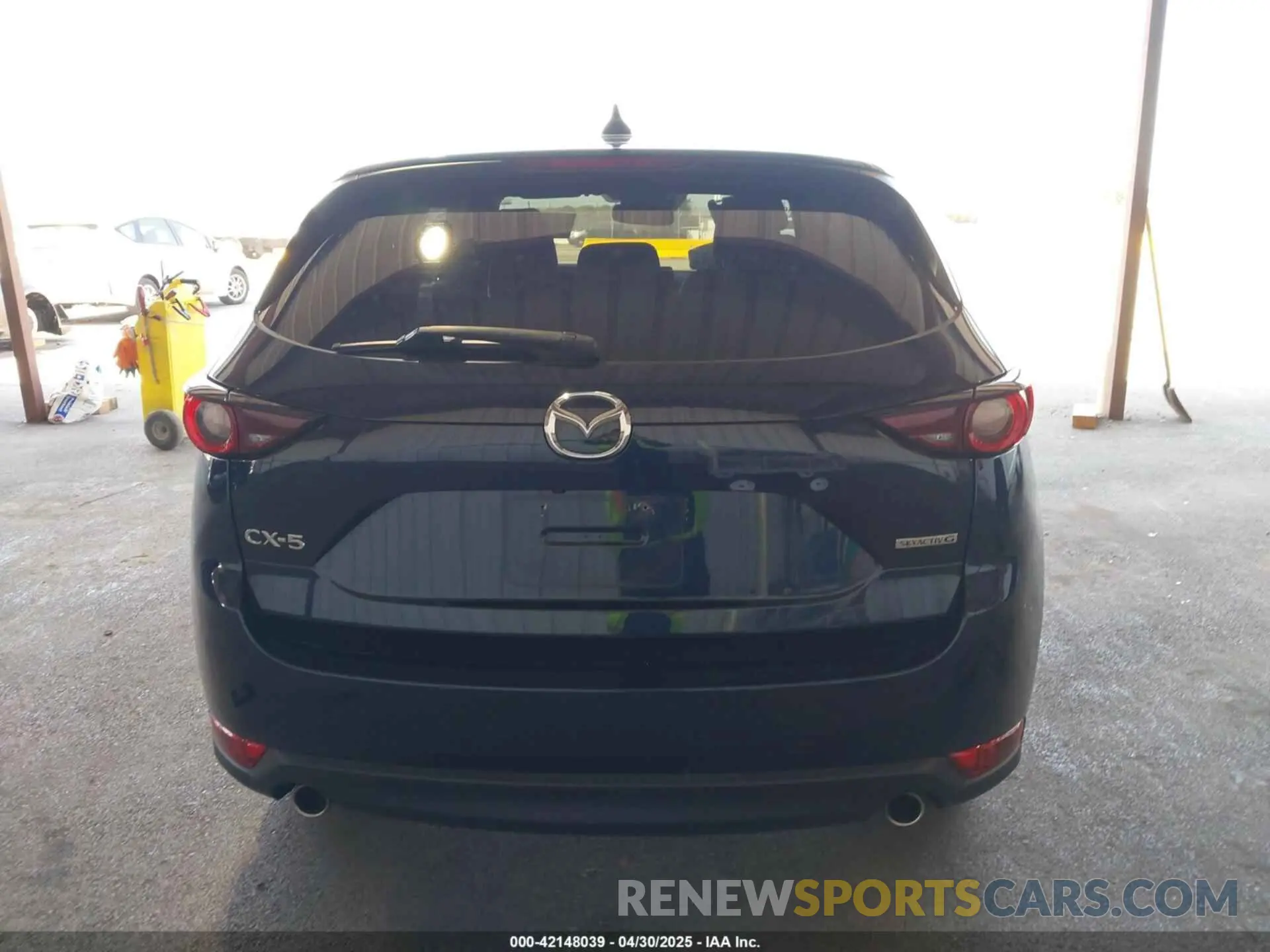 17 Photograph of a damaged car JM3KFACM2L0802461 MAZDA CX-5 2020