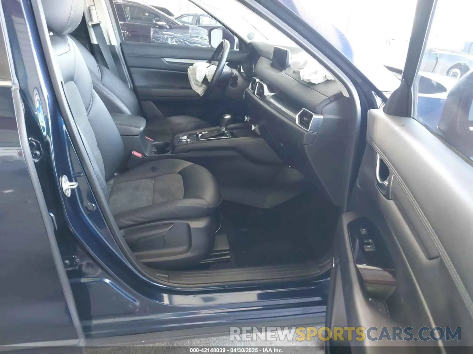 5 Photograph of a damaged car JM3KFACM2L0802461 MAZDA CX-5 2020