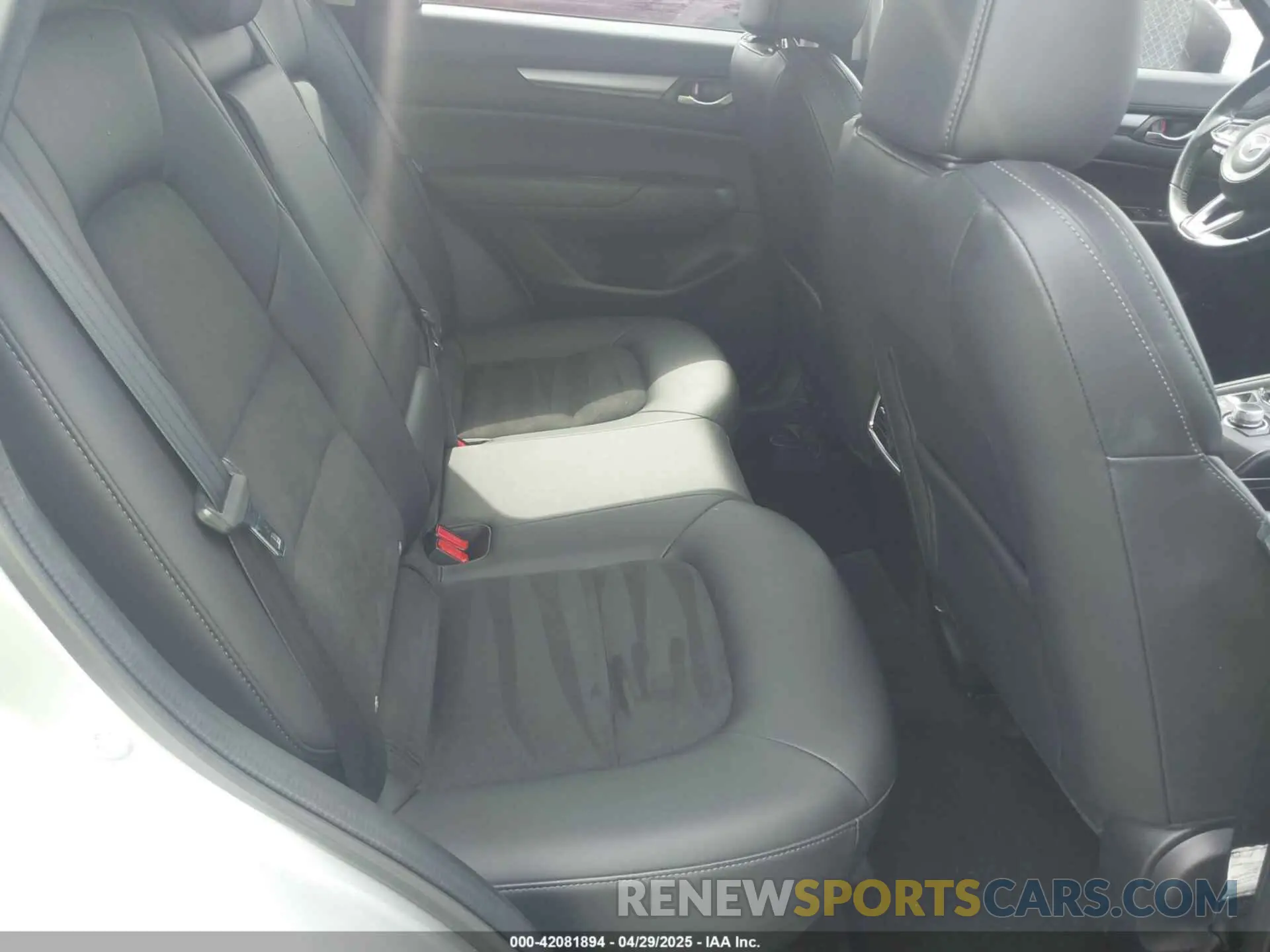 8 Фотография поврежденного автомобиля JM3KFACM2L1782061 MAZDA CX-5 2020