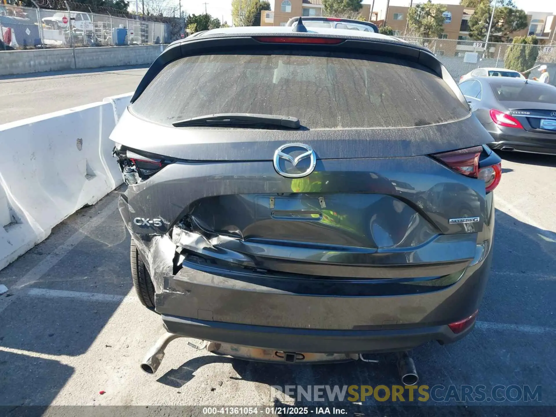 15 Фотография поврежденного автомобиля JM3KFACM4L0743820 MAZDA CX-5 2020