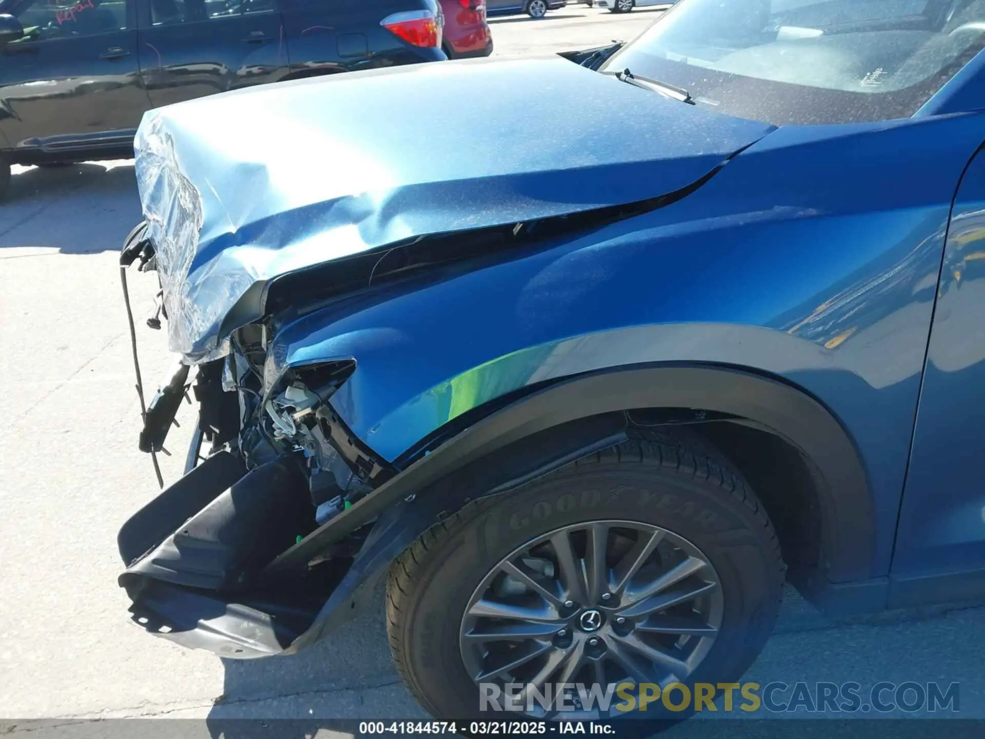 6 Photograph of a damaged car JM3KFACM4L1800303 MAZDA CX-5 2020