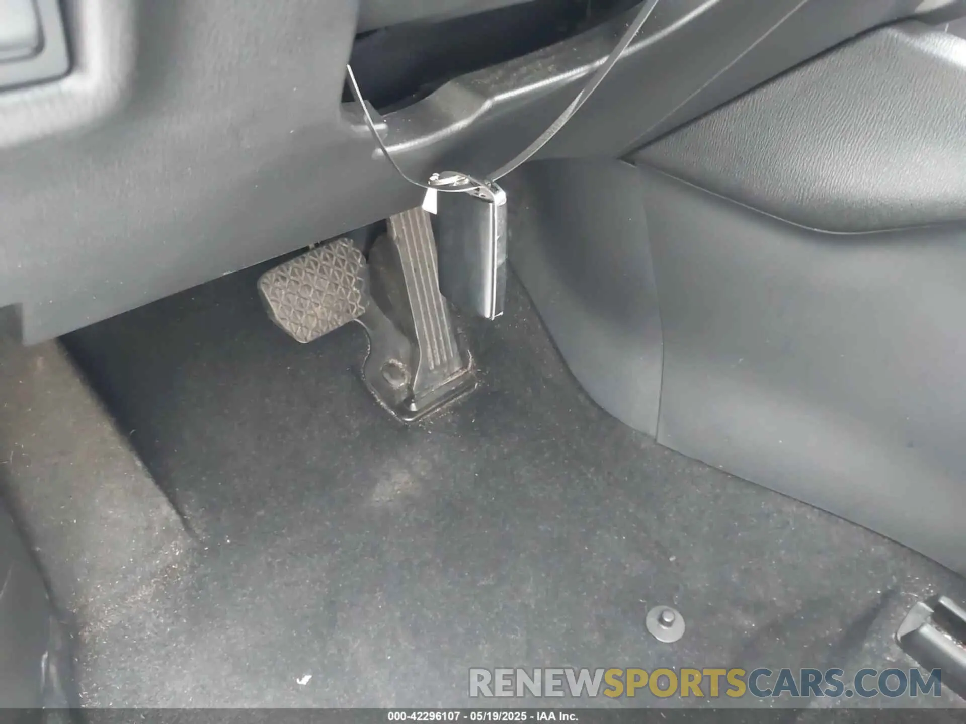 11 Photograph of a damaged car JM3KFACM9L0790759 MAZDA CX-5 2020