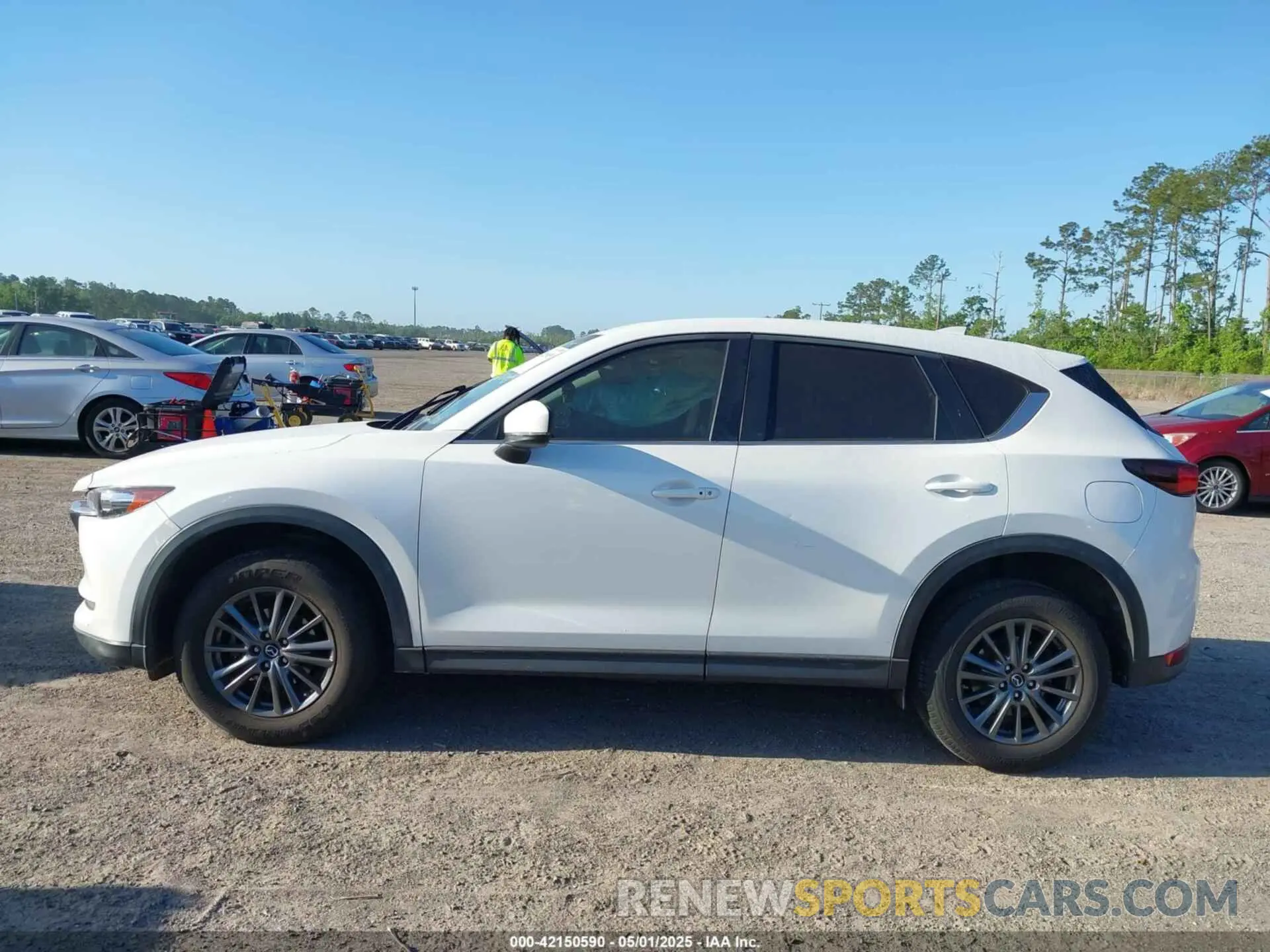 13 Фотография поврежденного автомобиля JM3KFACMXL0731610 MAZDA CX-5 2020