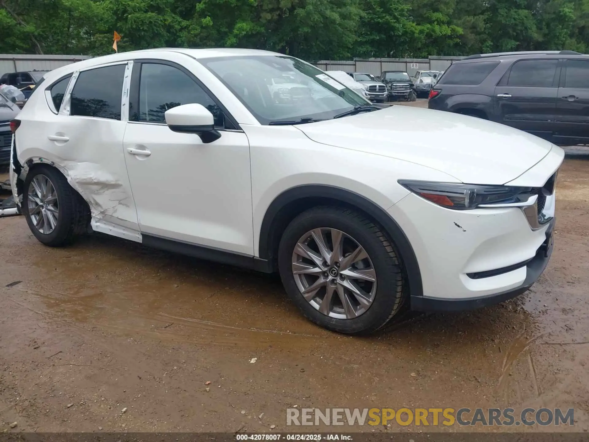 1 Фотография поврежденного автомобиля JM3KFADM0L0805048 MAZDA CX-5 2020