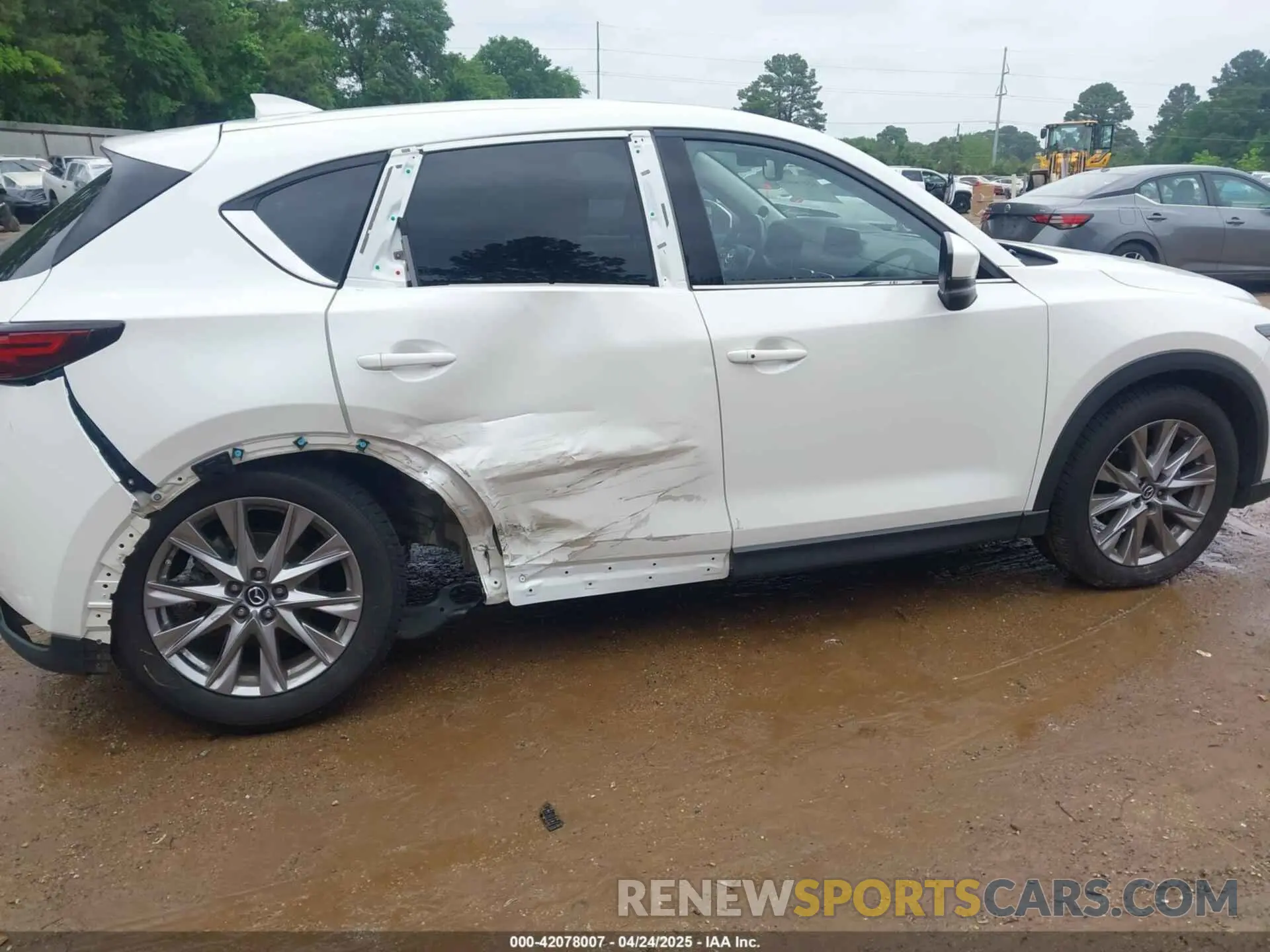 14 Фотография поврежденного автомобиля JM3KFADM0L0805048 MAZDA CX-5 2020
