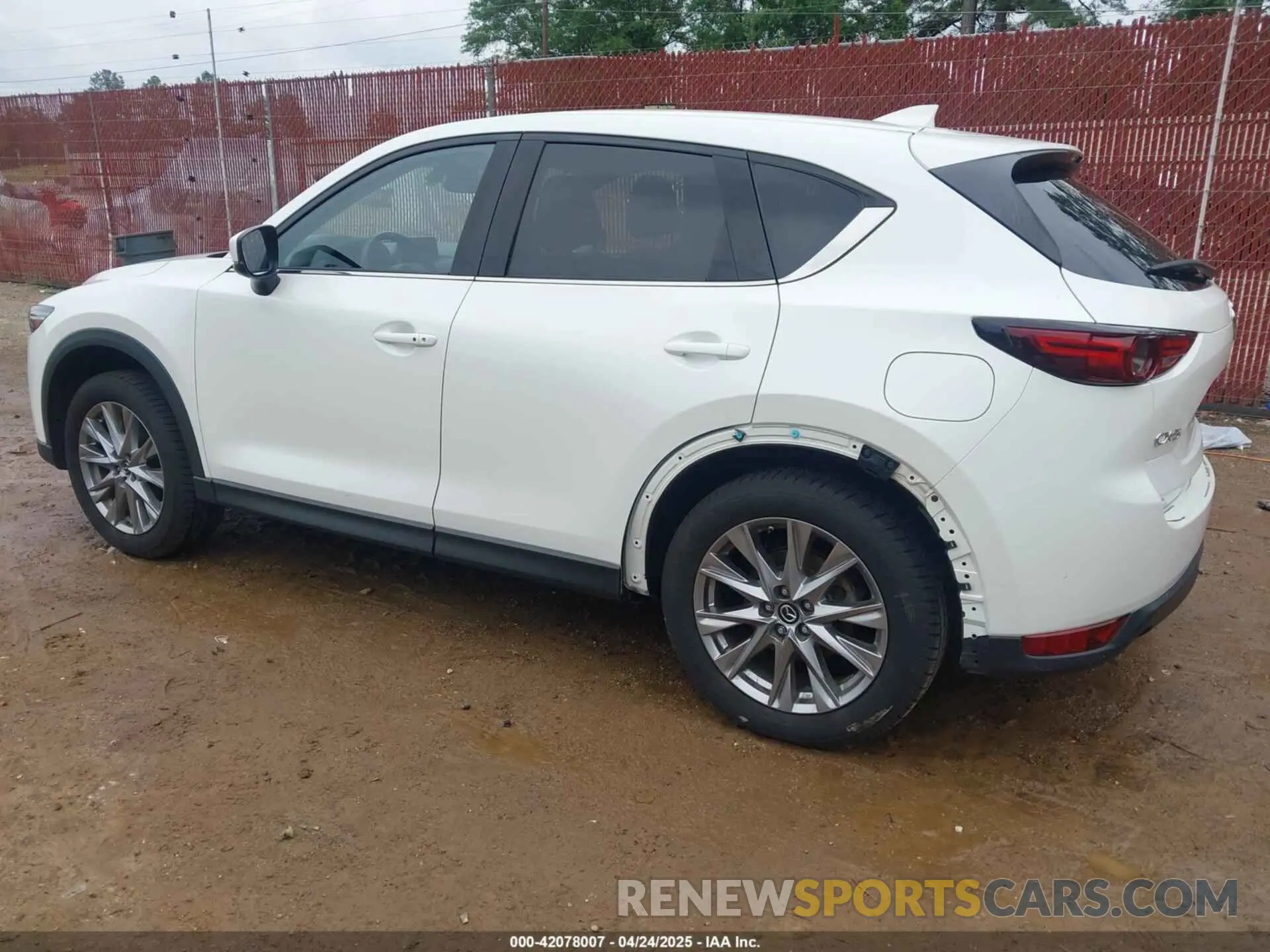 3 Фотография поврежденного автомобиля JM3KFADM0L0805048 MAZDA CX-5 2020