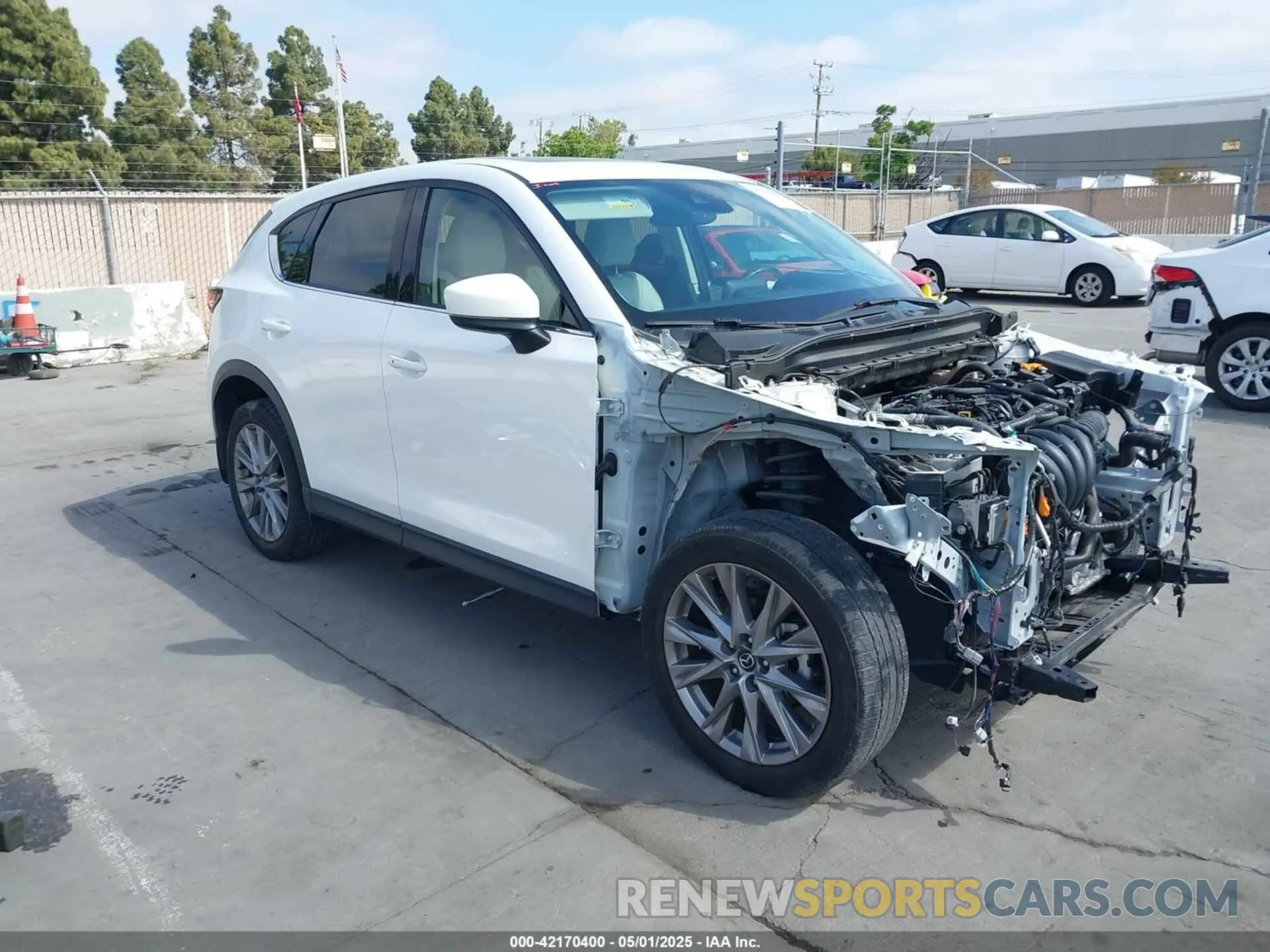 1 Фотография поврежденного автомобиля JM3KFADM0L0859059 MAZDA CX-5 2020