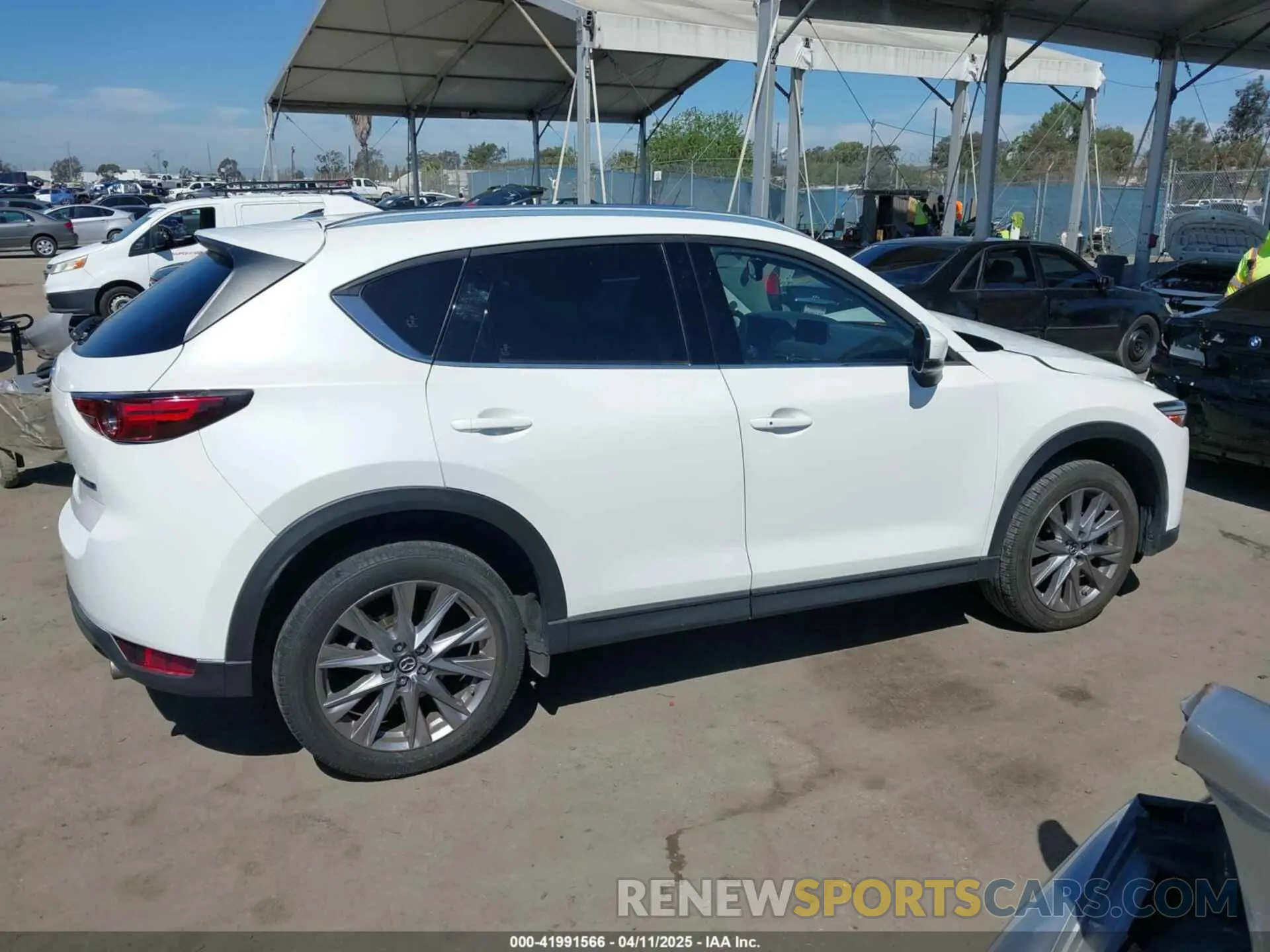 13 Фотография поврежденного автомобиля JM3KFADM0L1838495 MAZDA CX-5 2020
