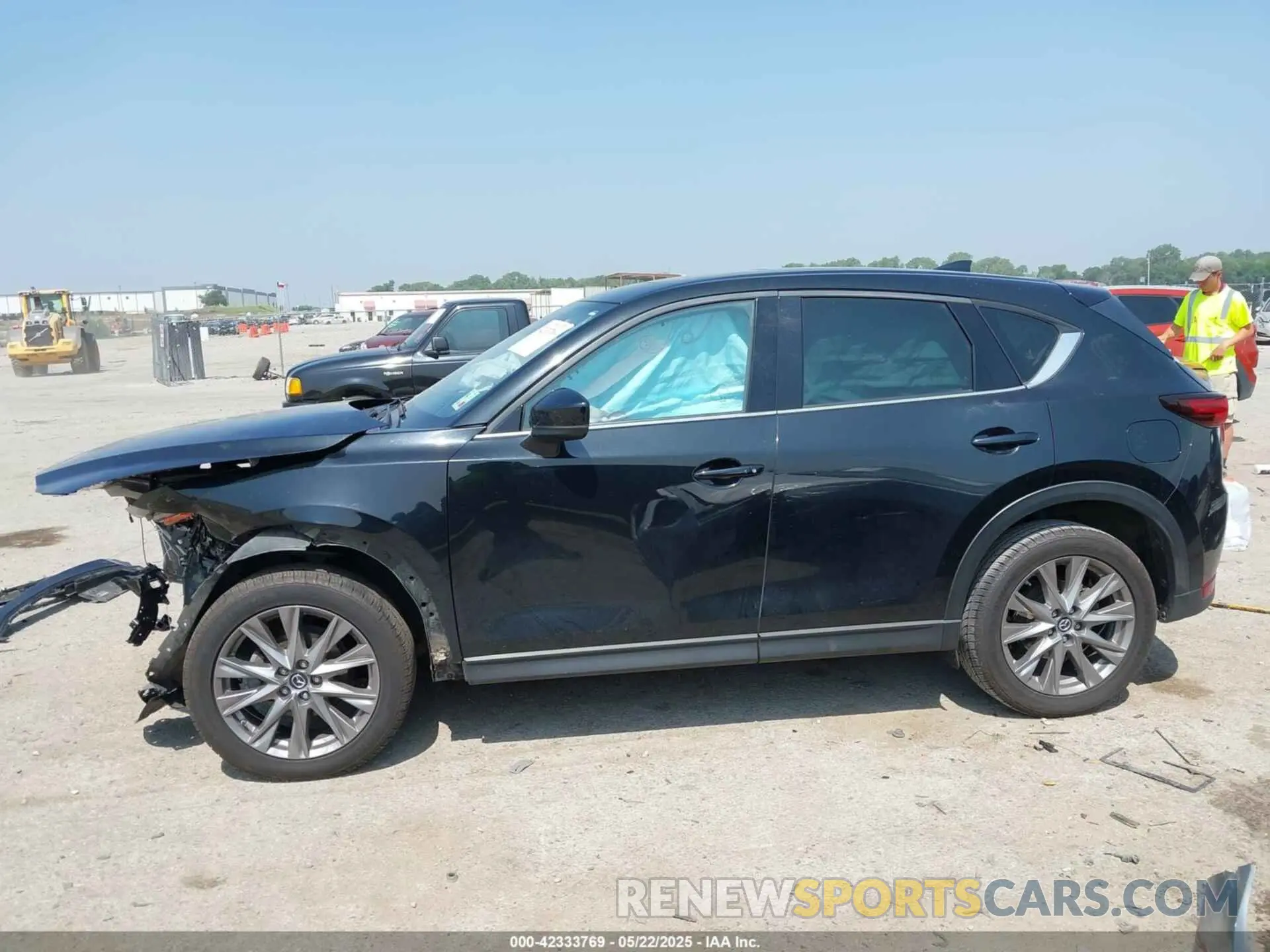 14 Photograph of a damaged car JM3KFADM1L0781634 MAZDA CX-5 2020