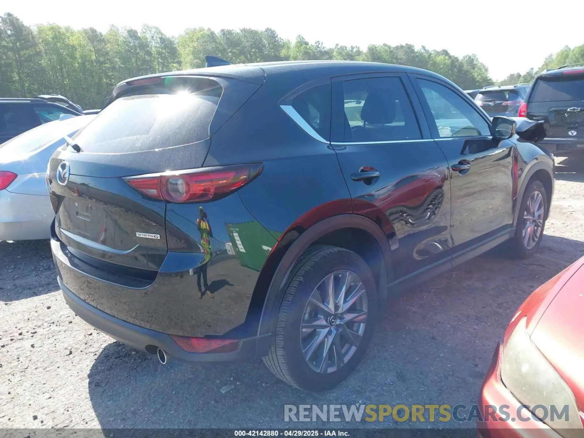 4 Photograph of a damaged car JM3KFADM2L0778189 MAZDA CX-5 2020