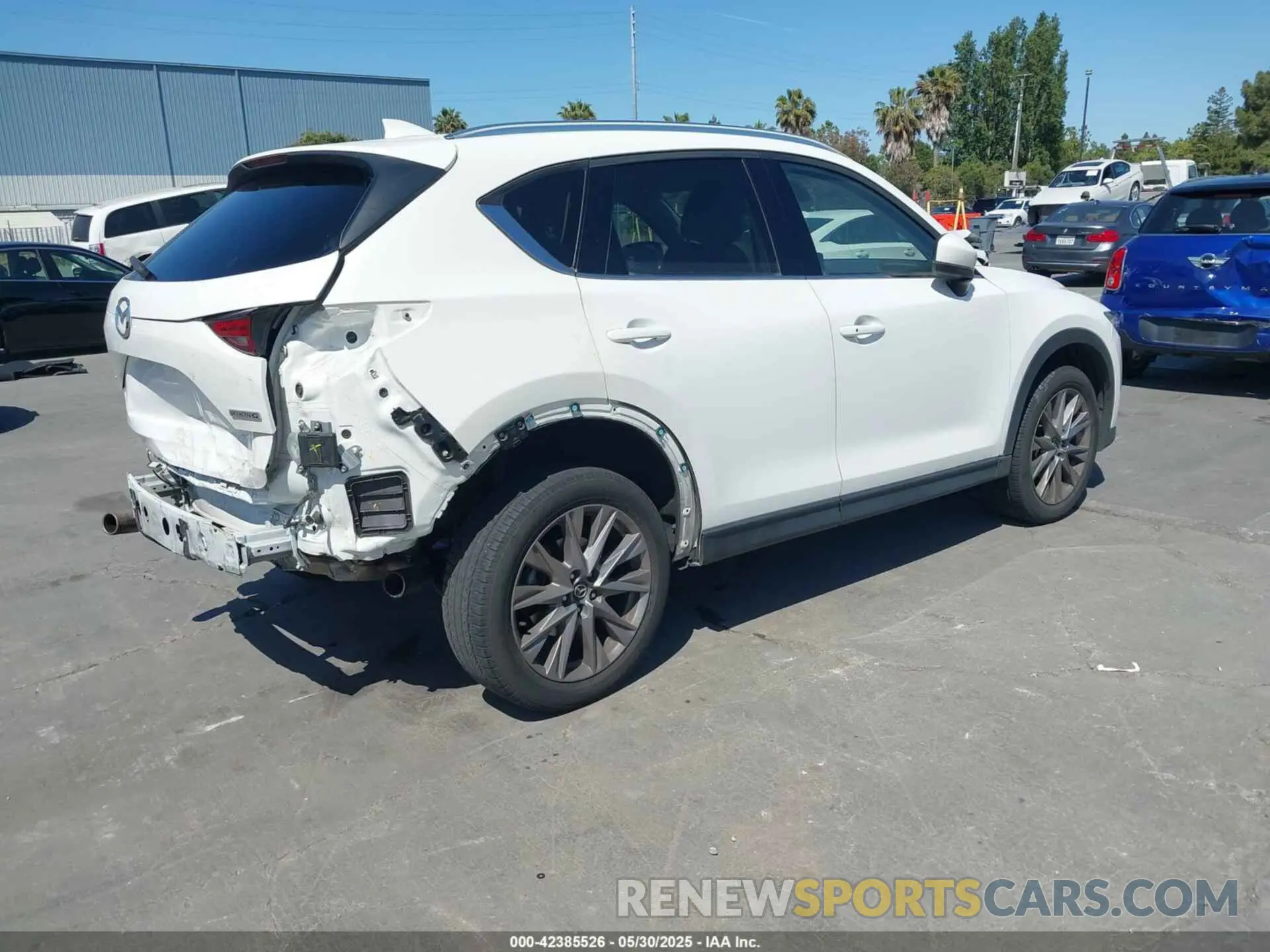 4 Photograph of a damaged car JM3KFADM8L0858368 MAZDA CX-5 2020