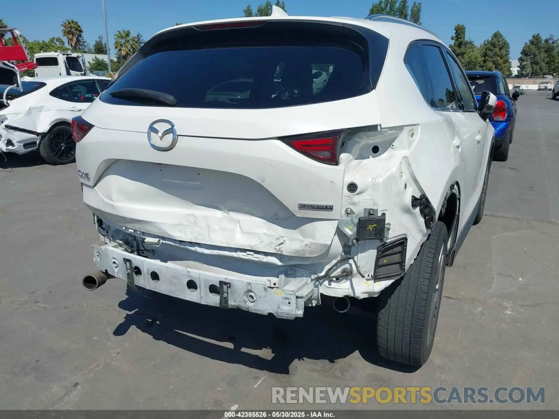 6 Photograph of a damaged car JM3KFADM8L0858368 MAZDA CX-5 2020