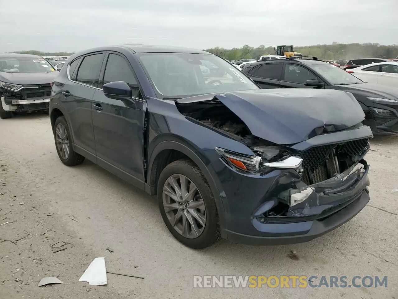 4 Photograph of a damaged car JM3KFBAY6L0861914 MAZDA CX-5 2020