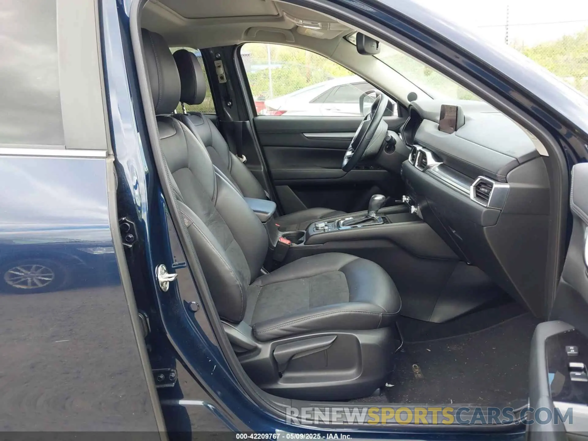 5 Photograph of a damaged car JM3KFBCM1L0737009 MAZDA CX-5 2020