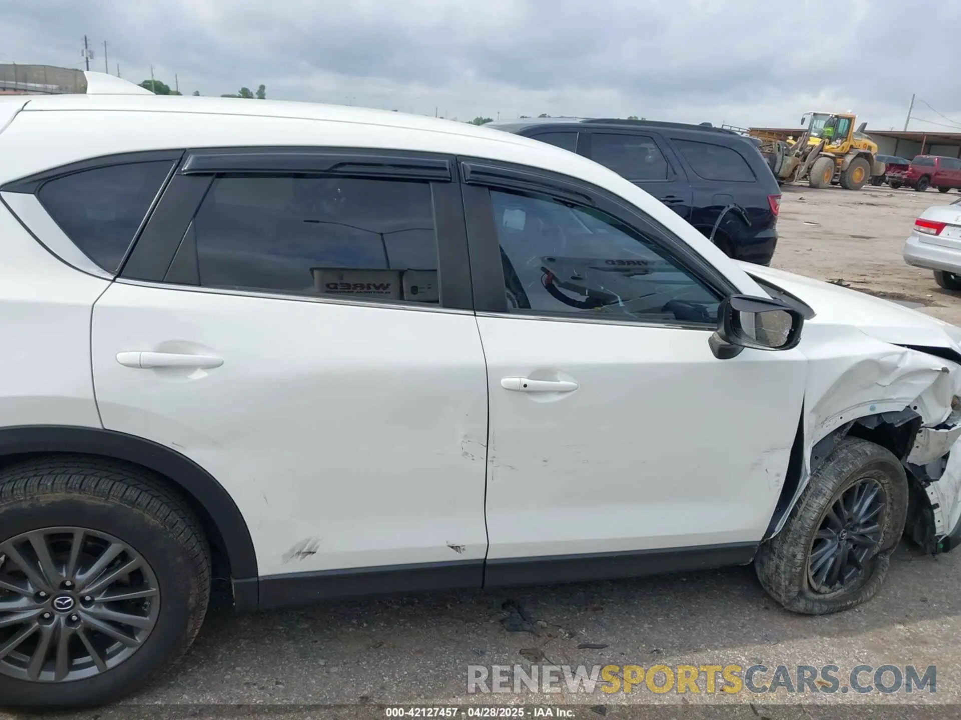 13 Photograph of a damaged car JM3KFBCM2L0786784 MAZDA CX-5 2020
