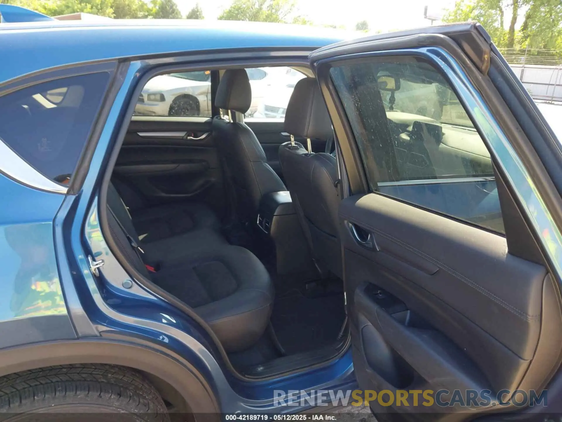 8 Photograph of a damaged car JM3KFBCM2L0848233 MAZDA CX-5 2020