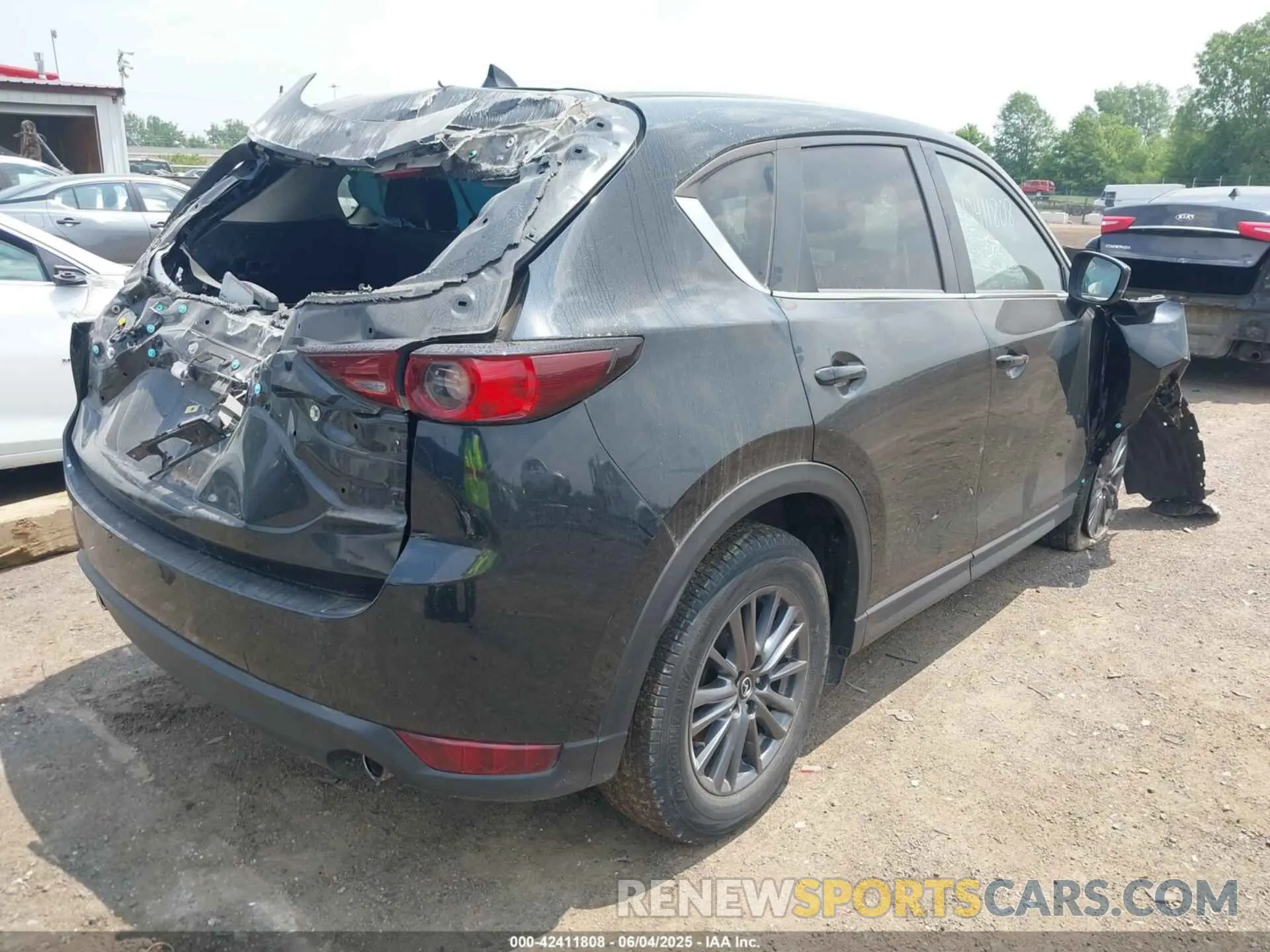 4 Photograph of a damaged car JM3KFBCM2L0850838 MAZDA CX-5 2020