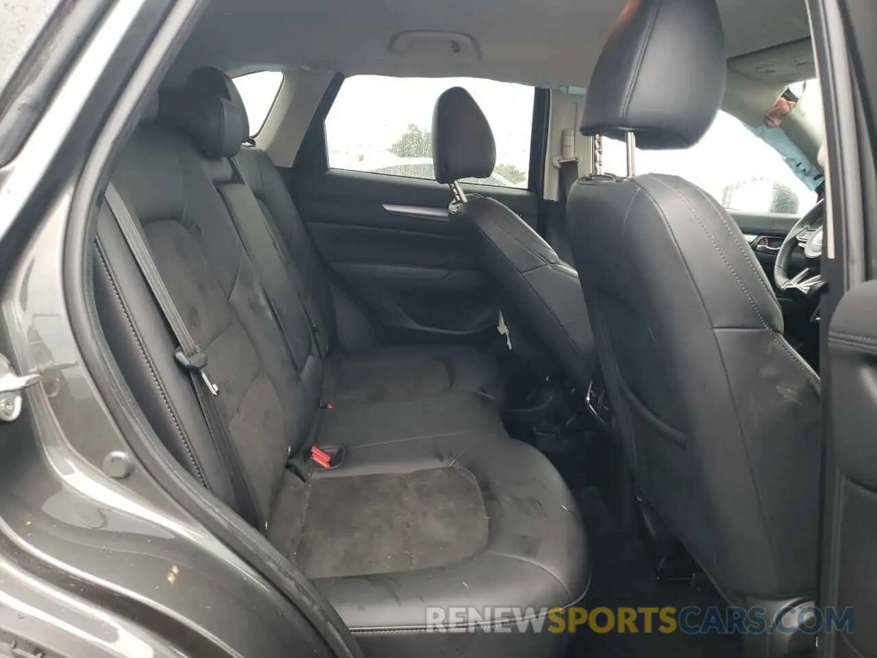 11 Photograph of a damaged car JM3KFBCM2L0859412 MAZDA CX-5 2020